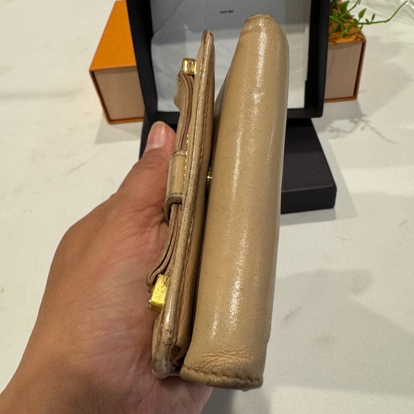 Authentic Prada small soft leather wallet with authenticity card and box - Picture 13 of 15